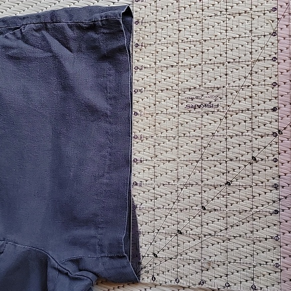 Michael Kors Linen Shorts - Picture 7 of 10